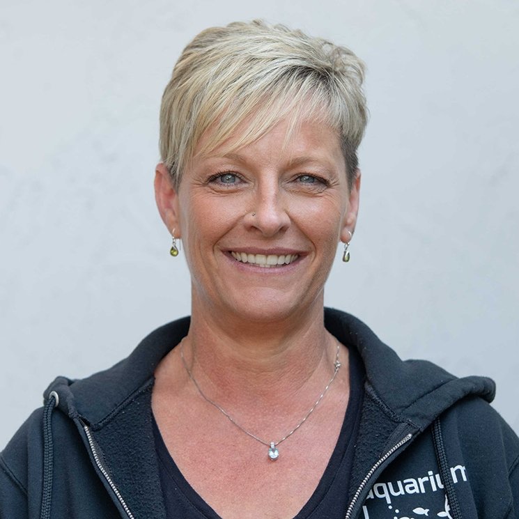 Candi Overhuls | Customer Service Manager - Aquarium Co-Op