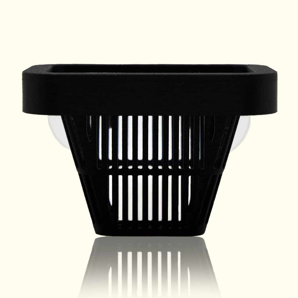 small_feedingbasket_ivory_reflection